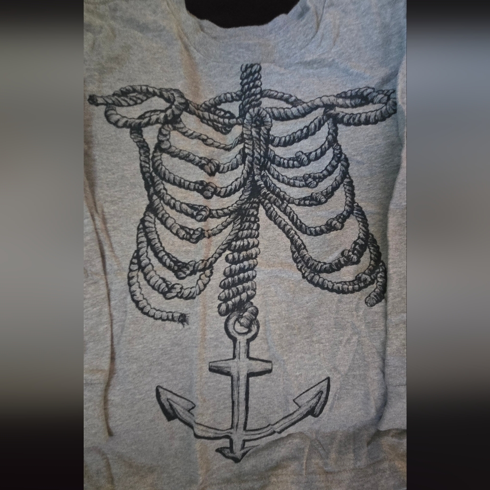 GAP Kids Gray Long Sleeve Tee with Nautical Skeletal Design SzXS 4-5 - Picture 4 of 6